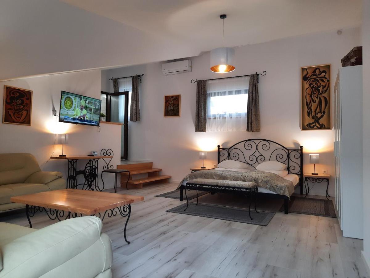 Korona Panzio Bed & Breakfast Odorheiu Secuiesc Exterior photo