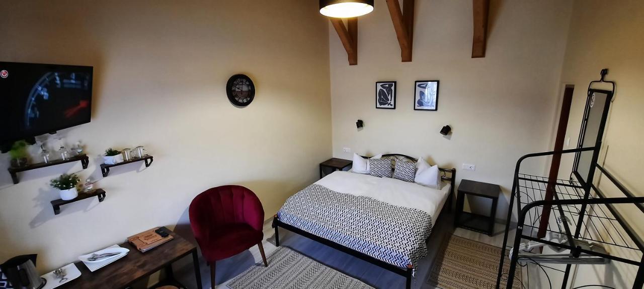 Korona Panzio Bed & Breakfast Odorheiu Secuiesc Exterior photo